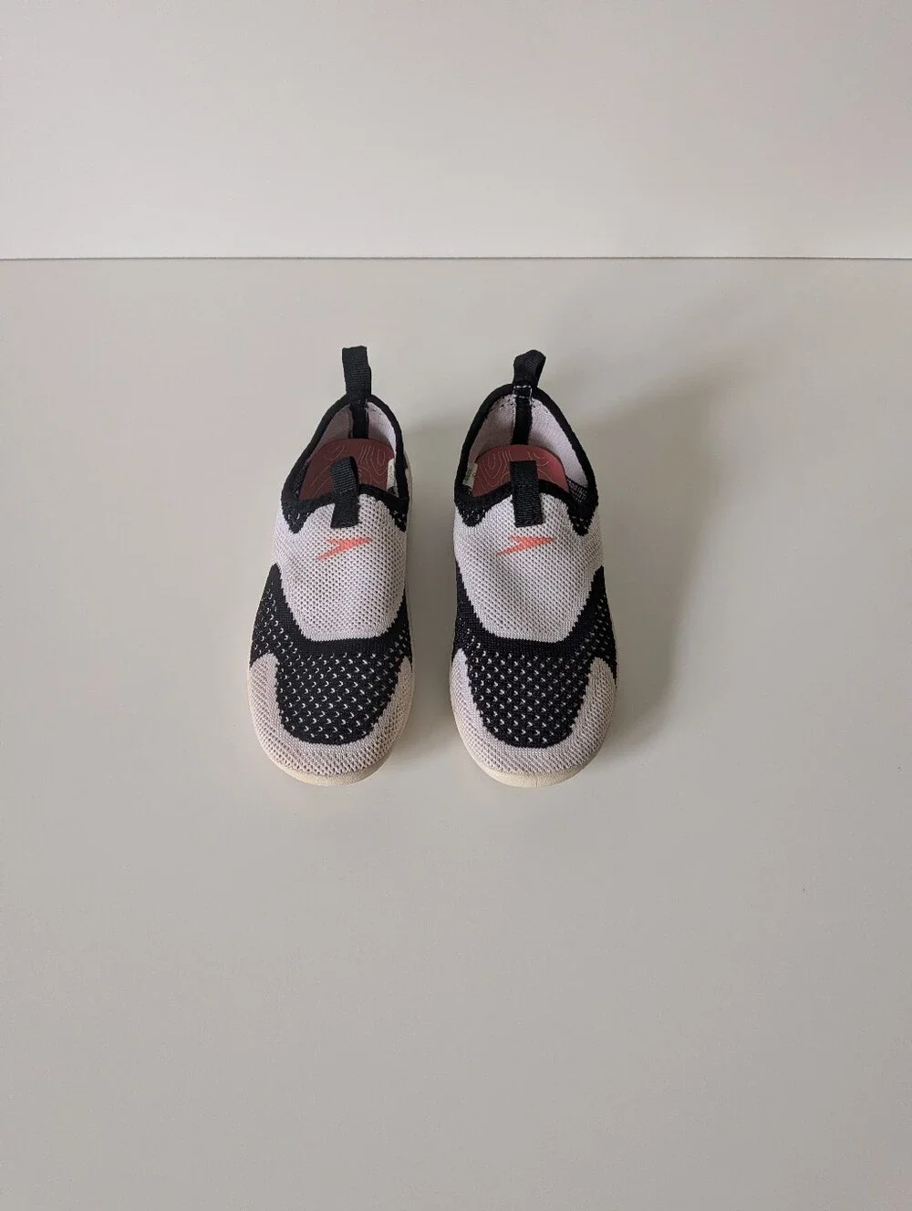 Speedo Surf Strider Kids Water Shoes Black and White 11/12